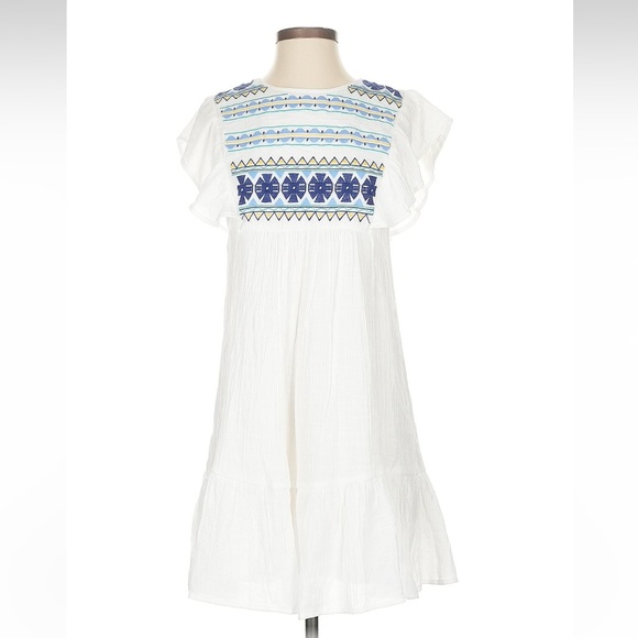 NWOT:Blu Pepper Embroidered Detail Flutter Sleeves Keyhole Back Midi Dress•S - Picture 1 of 7